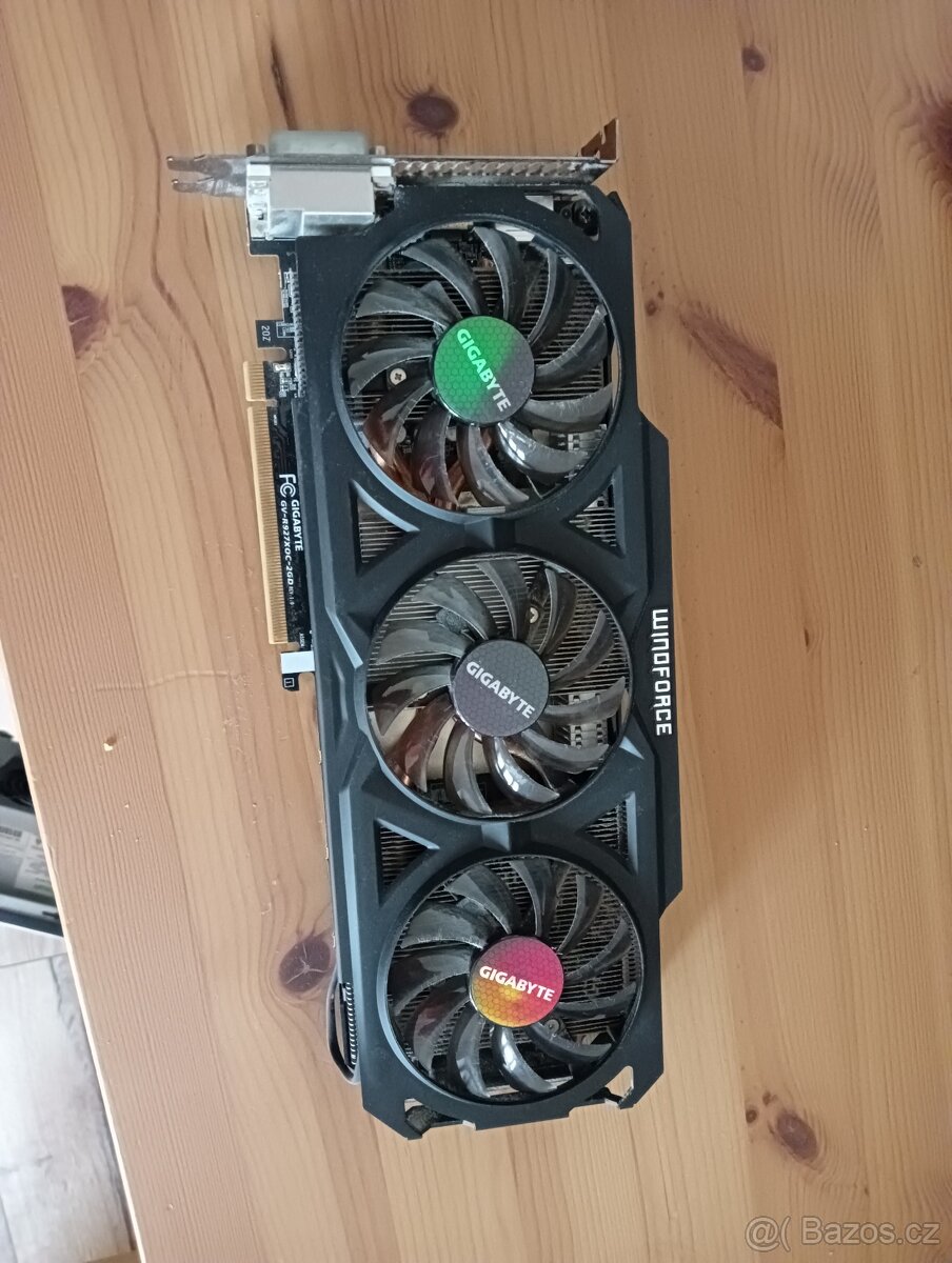 GIGABYTE GV-R927XOC-2GD