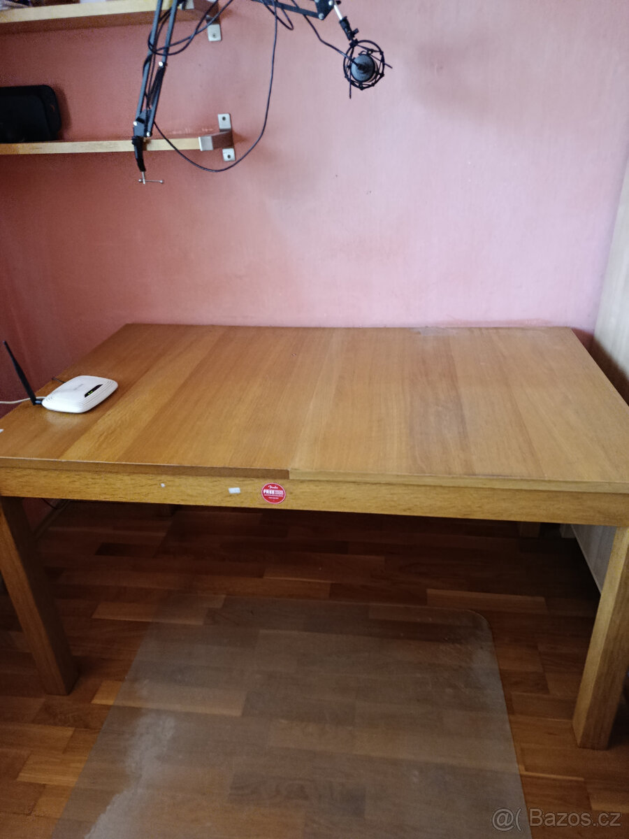 sedaci souprava, stůl
