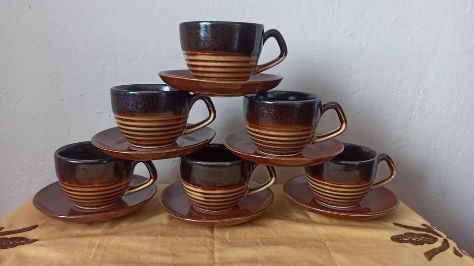 KERAMICKÁ SOUPRAVA NA KÁVU NEBO ČAJ 12 KS