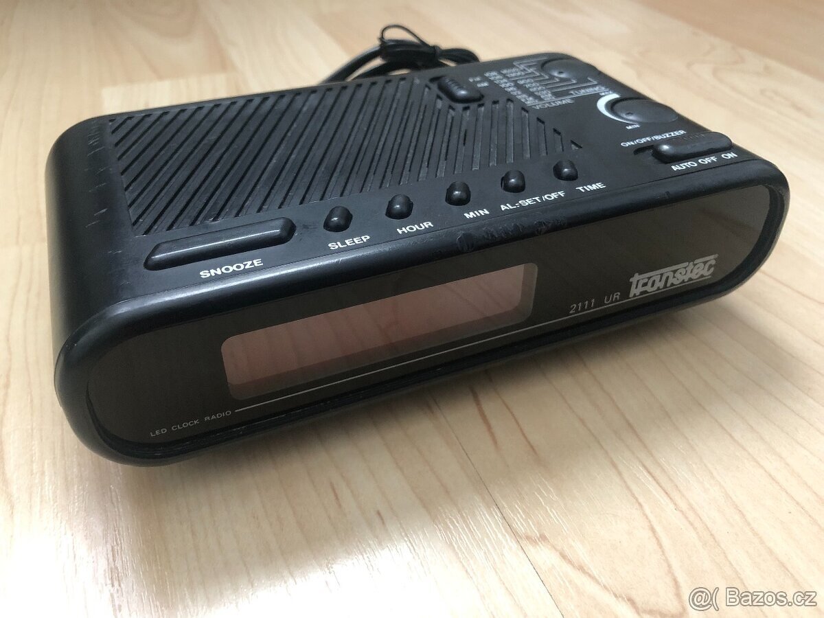 Starý plně funkční Radiobudík Transtec 2111 UR