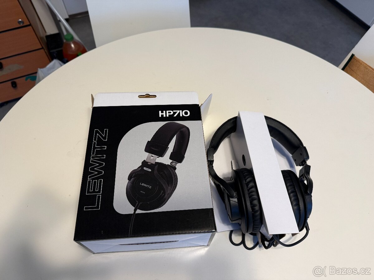 Studiová sluchátka Lewitz HP710