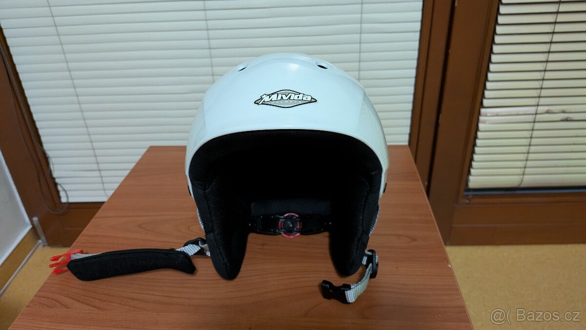 Dětská lyžařská helma