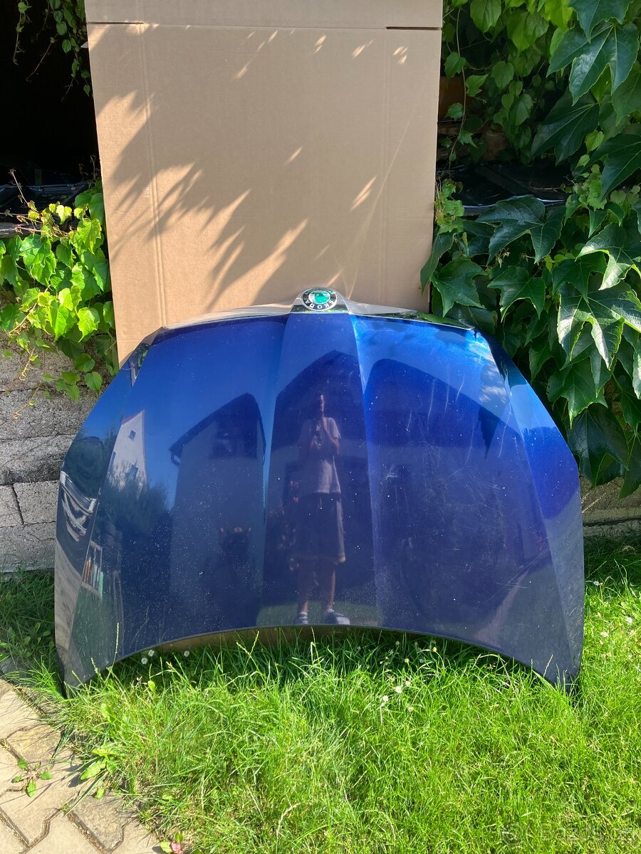 skoda fabia II 2 roomster haubna 9462 kapota lift