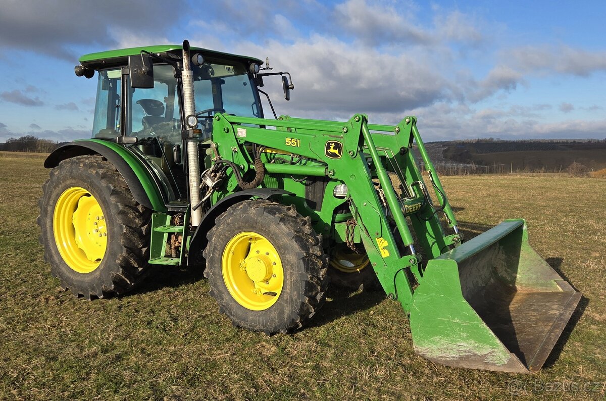John Deere 5720