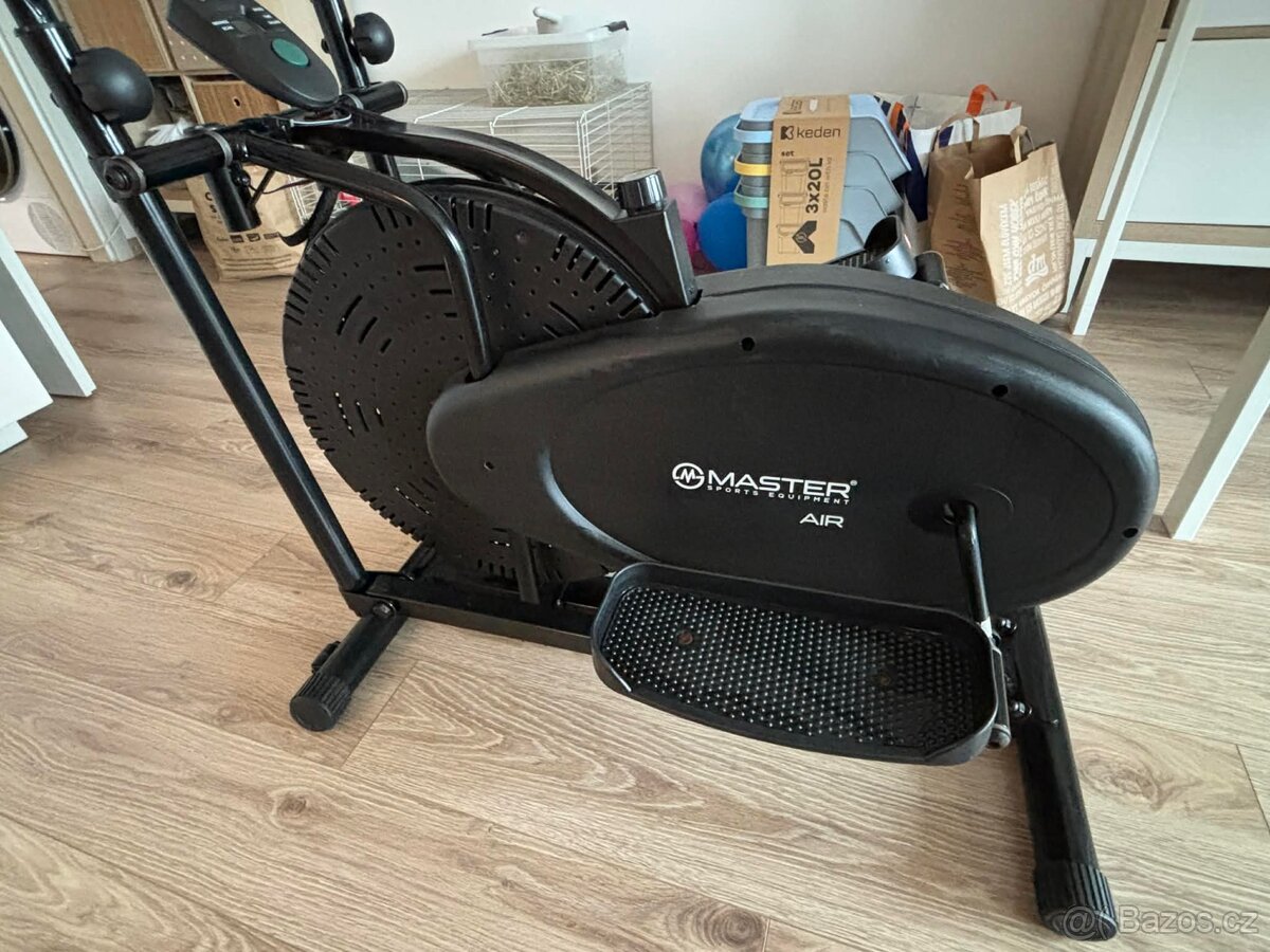 Elipticky trenažér Master