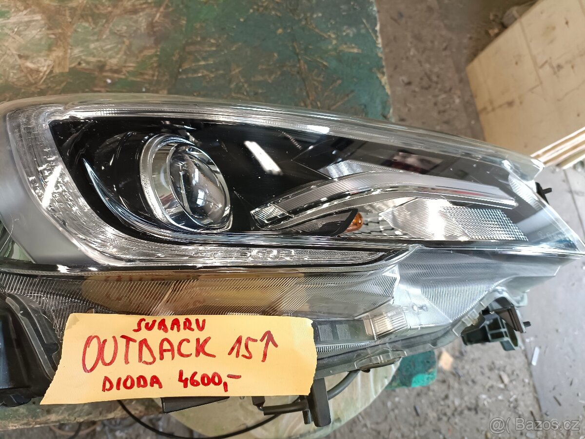Subaru Outback světlomet