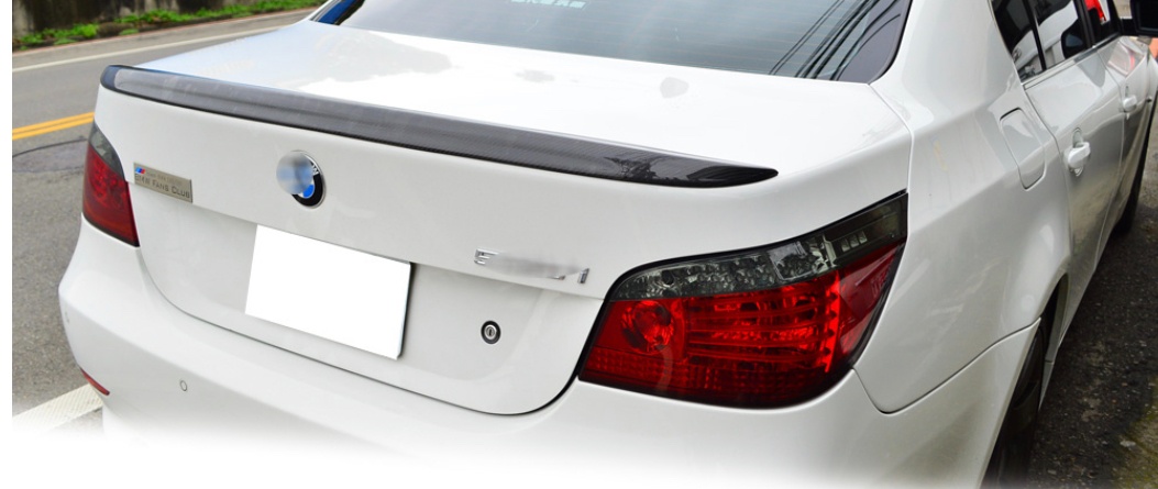 Spoiler na kufr v M5 designu na vozy BMW 5 E60 - černý lesk