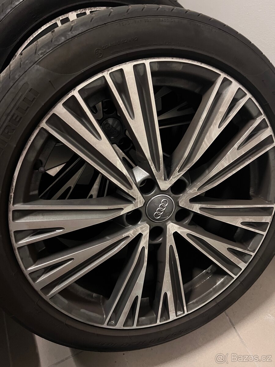 Sada kol Audi A6 C8 20” vc pneu poskozene