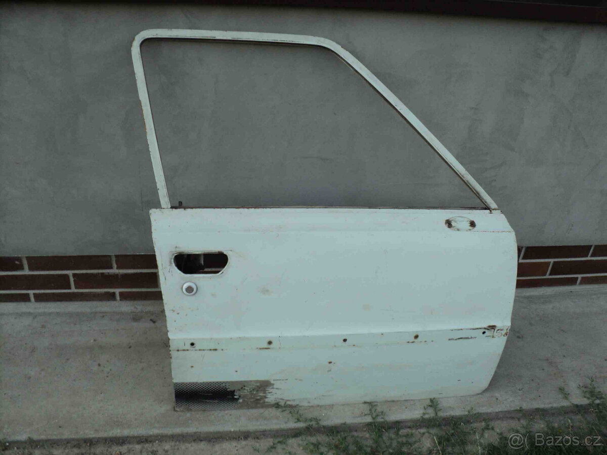 Dveře Škoda 120