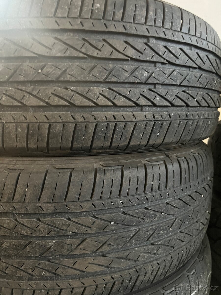 215/60 R17 letní 4,3mm BRIDGESTONE