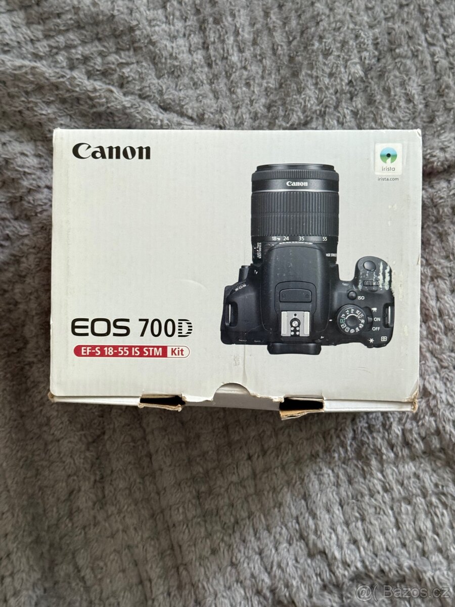 Canon EOS 700D Kit (EF-S 18-55mm IS STM)