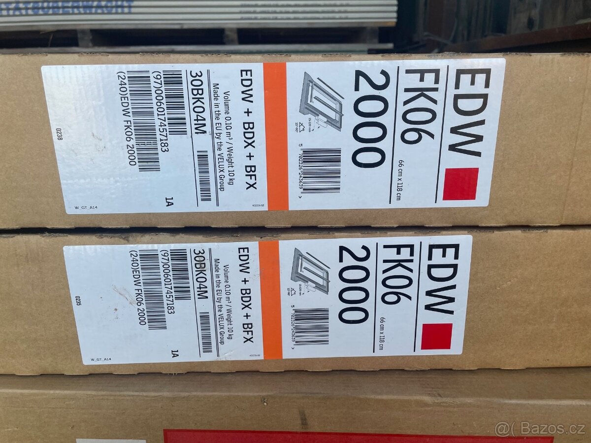 Velux okna 2 ks + 2x oplechování