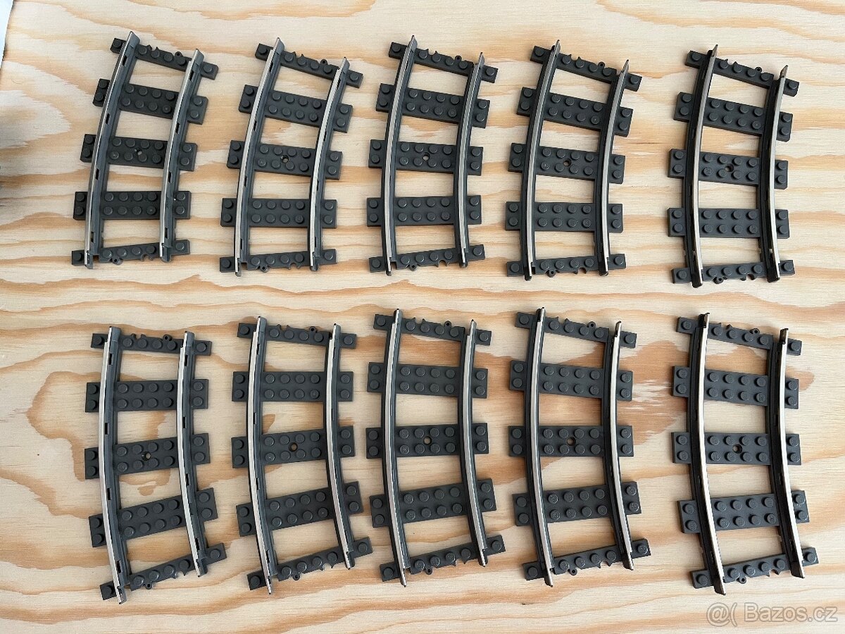 LEGO 9V KOLEJE 4520 ZATÁČKY (OBLOUKY)