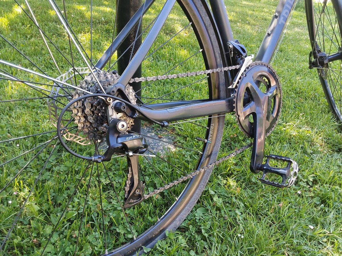 Silniční kolo TRIBAN RC500, velikost M