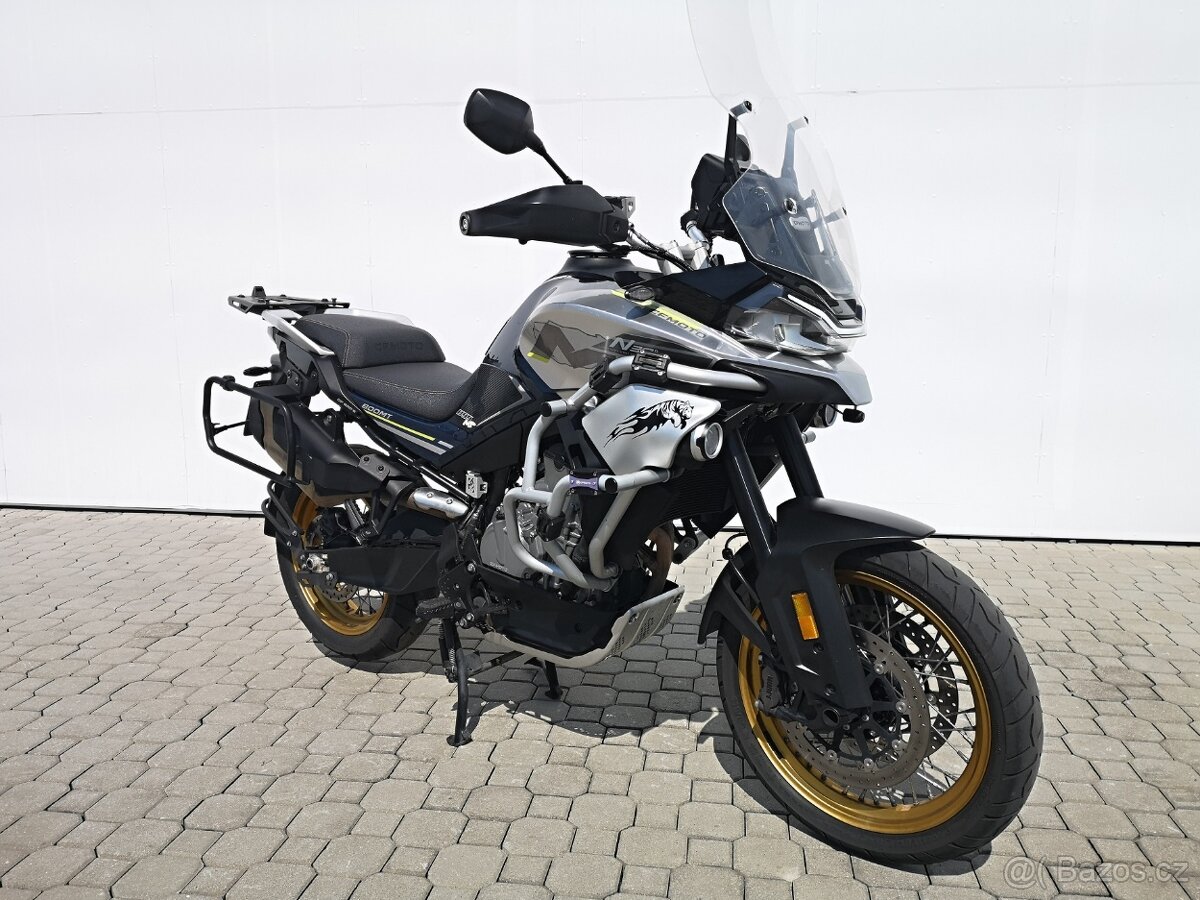 CFMOTO 800 MT Touring,r.v.2022, nové v ČR, 1.majtel