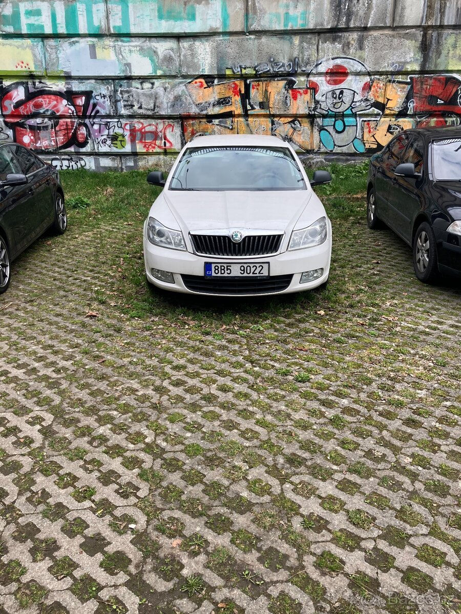 PRODEJ AUTOMOBILU ŠKODA OCTAVIA 8B5 9022