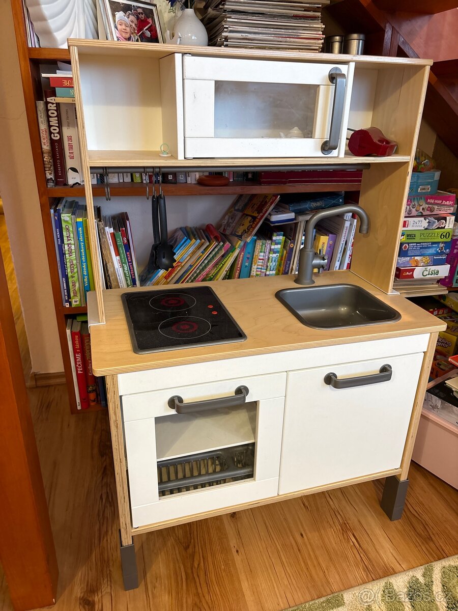 Dětská kuchyn IKEA
