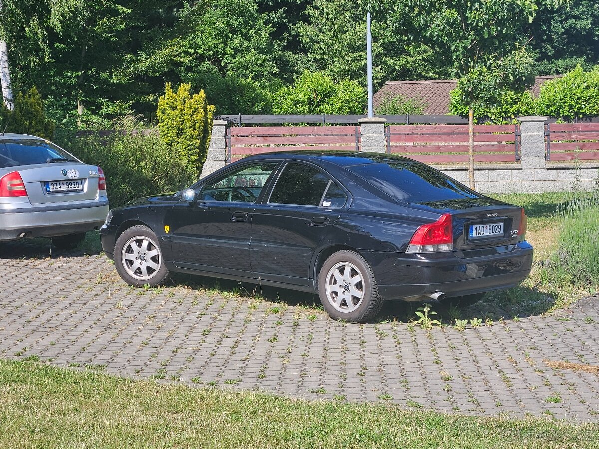 Volvo S60 2.4T 177kw AWD automat LPG
