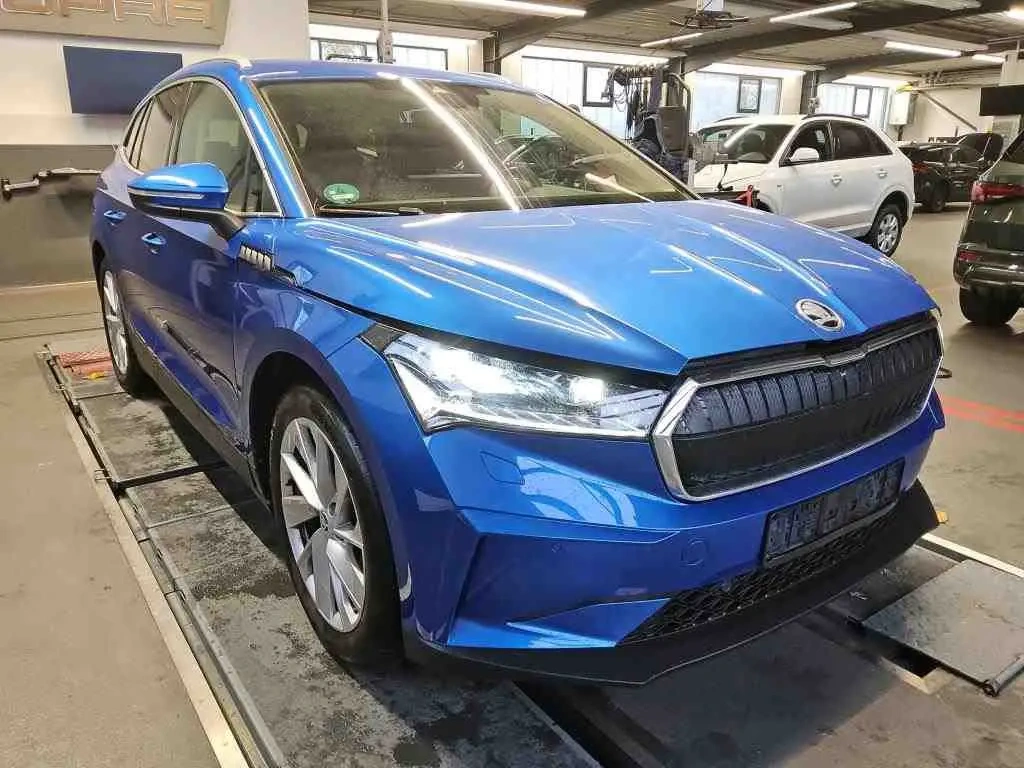Škoda Enyaq 60 Loft 132kw,matrix,tep,čerpadlo,kessy,20"alu