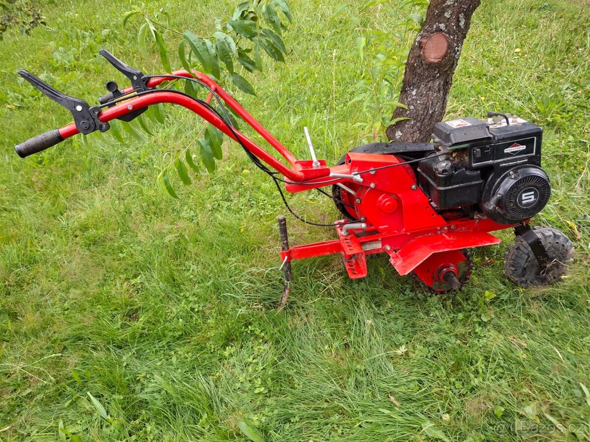 Kultivátor MS16 Mountfield + příslušenství