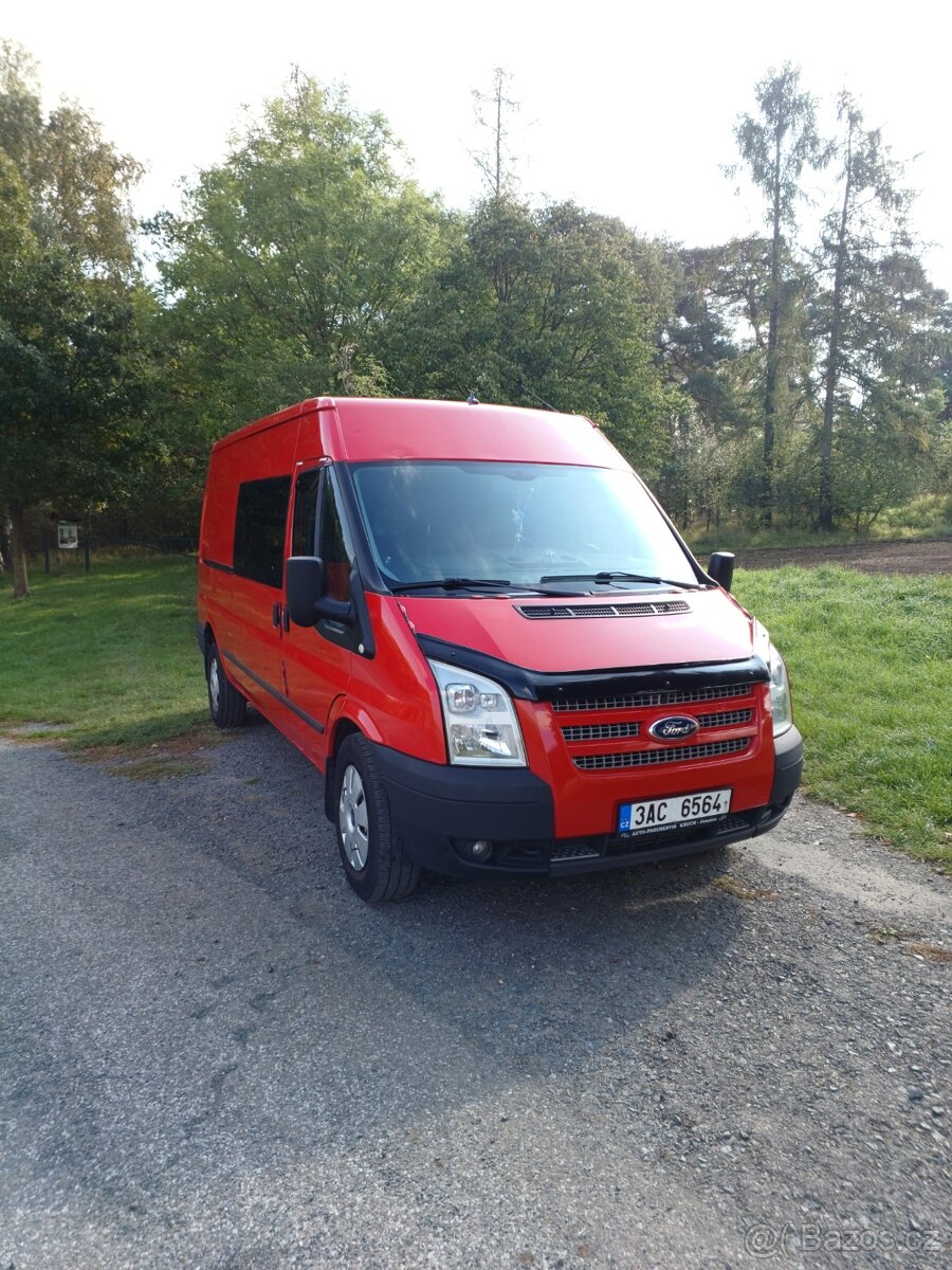 Ford transit mikrobus