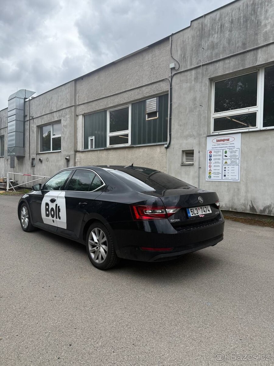 Skoda superb 3 iii sedan nahradni dily
