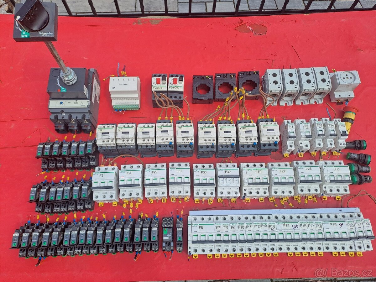 Relé, jističe, stykače, deon - Schneider