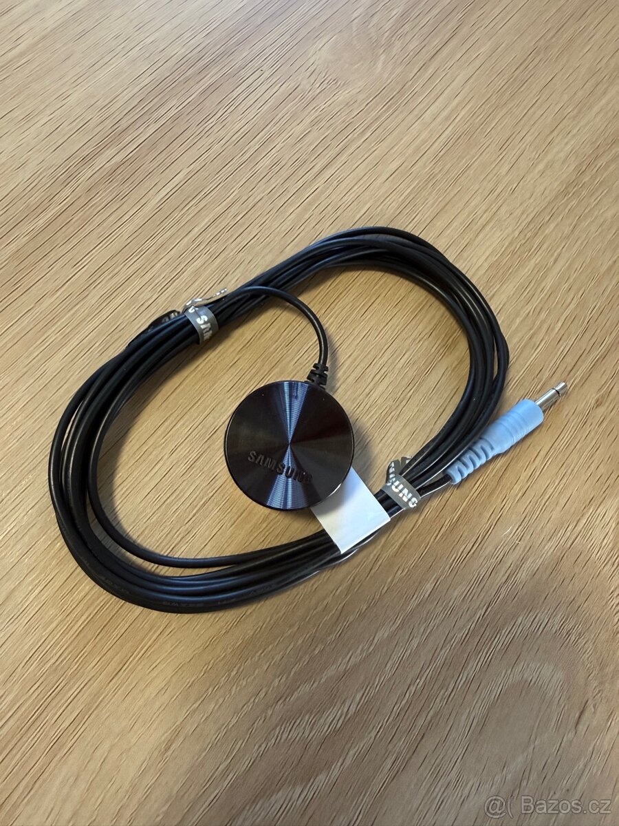 Samsung kabel s IR OUT vysílačem