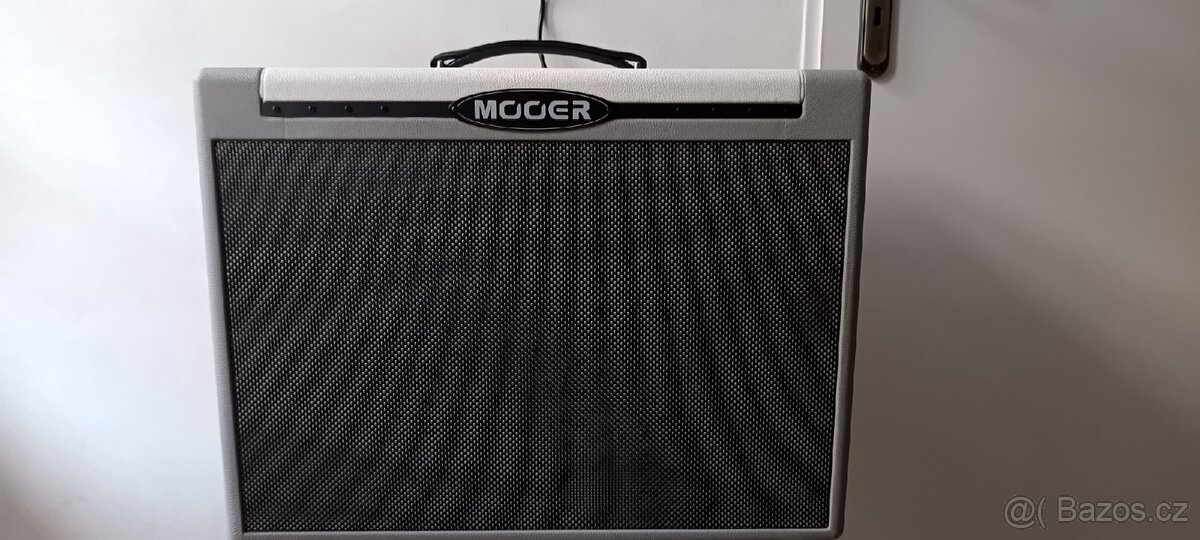 Kytarové kombo MOOER SD75