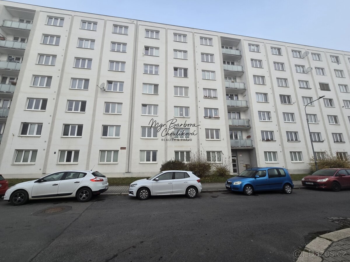 Prodej kompletně zrekonstruovaného bytu 2+1 s balkonem, v ul