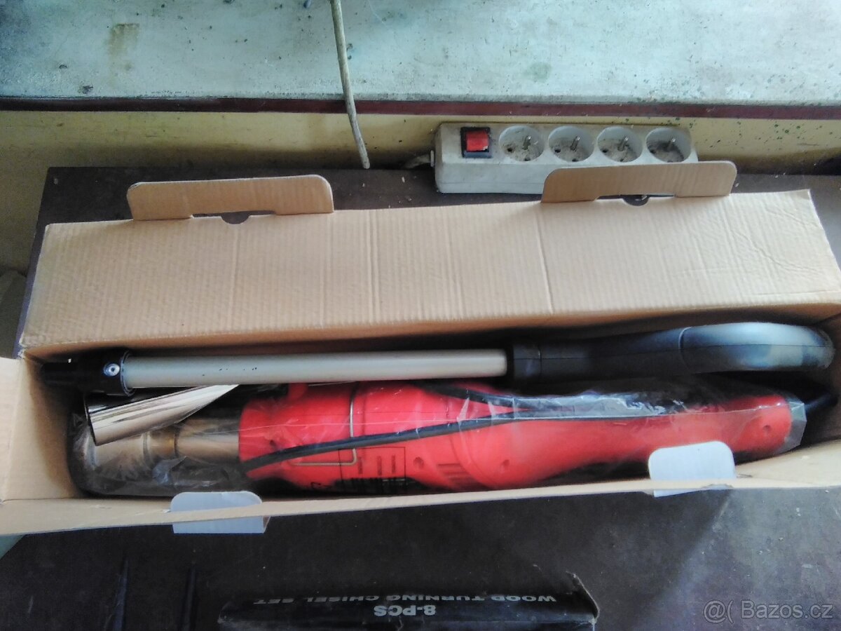 Prodam-lektricky hubic plevelů Levita-PLD2430