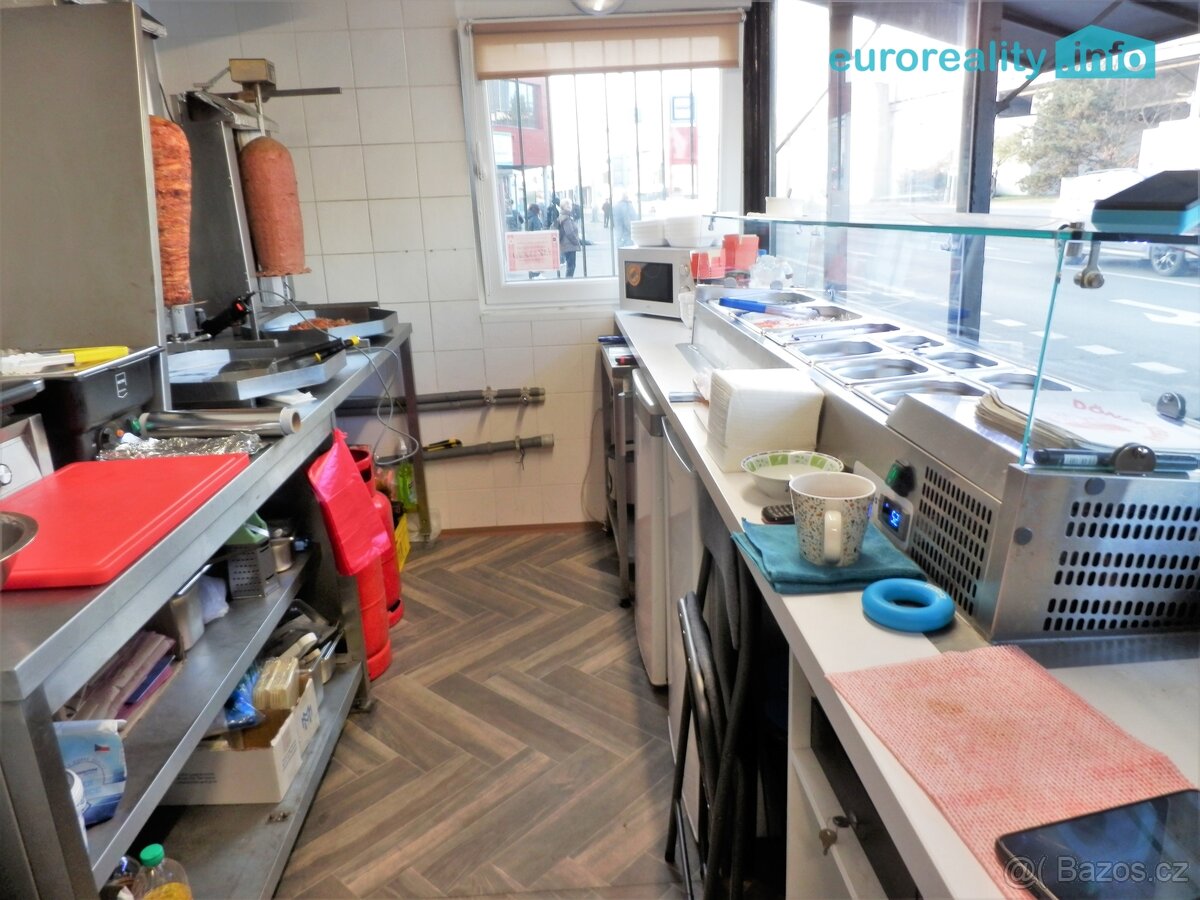 Pronájem, stánek rychlého občerstvení, 10 m2, Praha 10