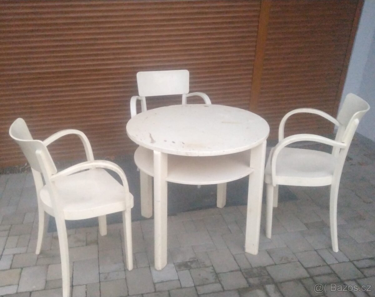 3x Židle +stůl