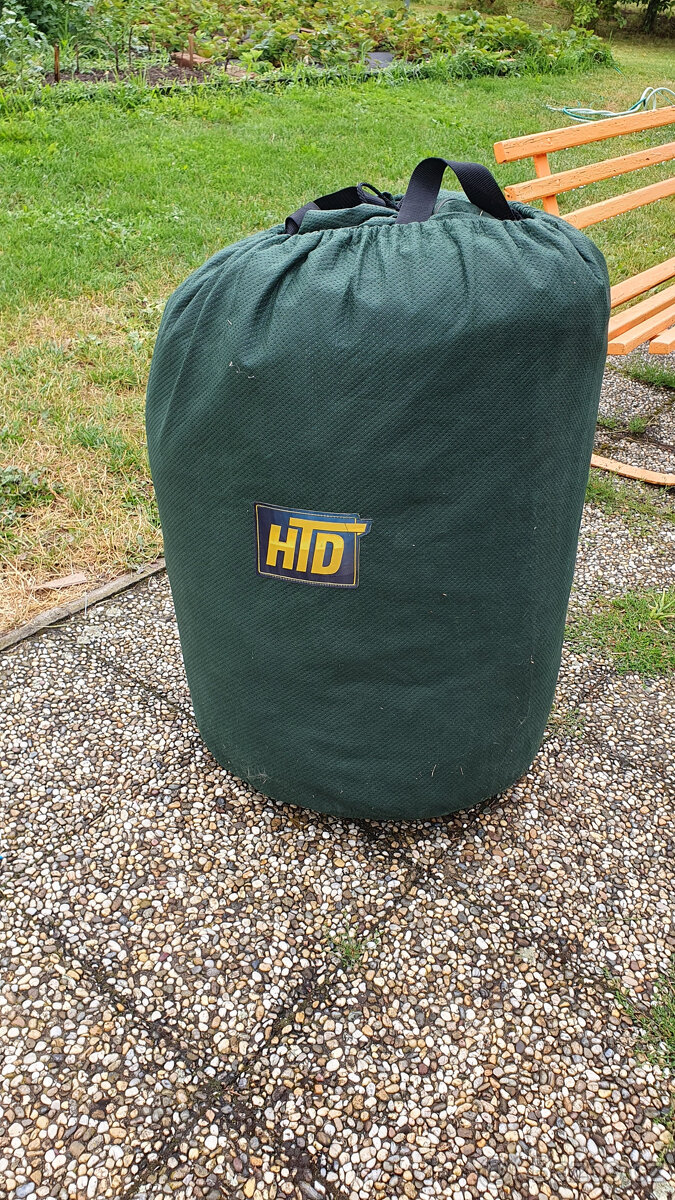 Krycí plachta na karavan