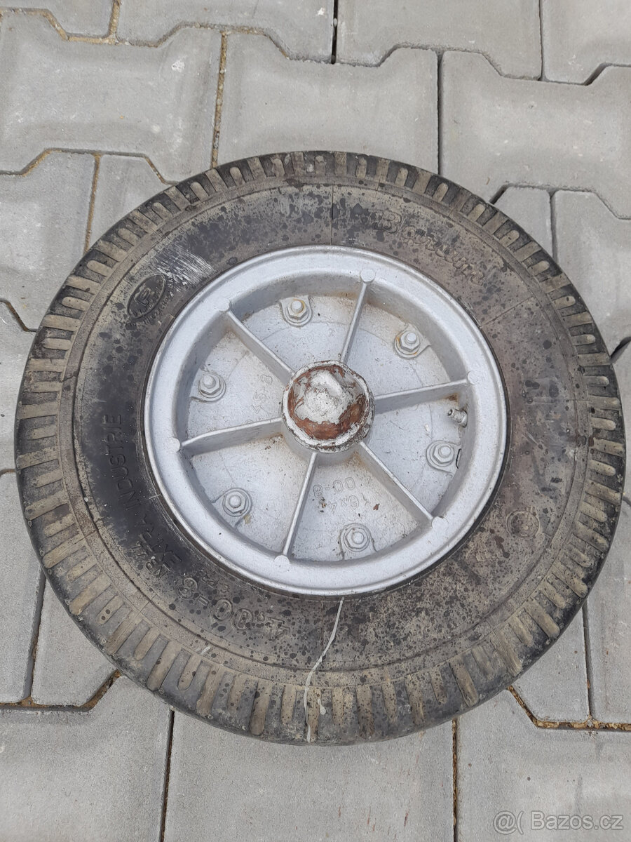 Kolo na přívěsný vozík,