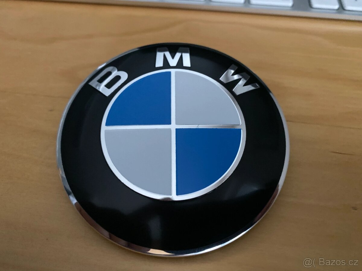 BMW znaky kapota, kufr, pokličky do kol 74mm 82mm