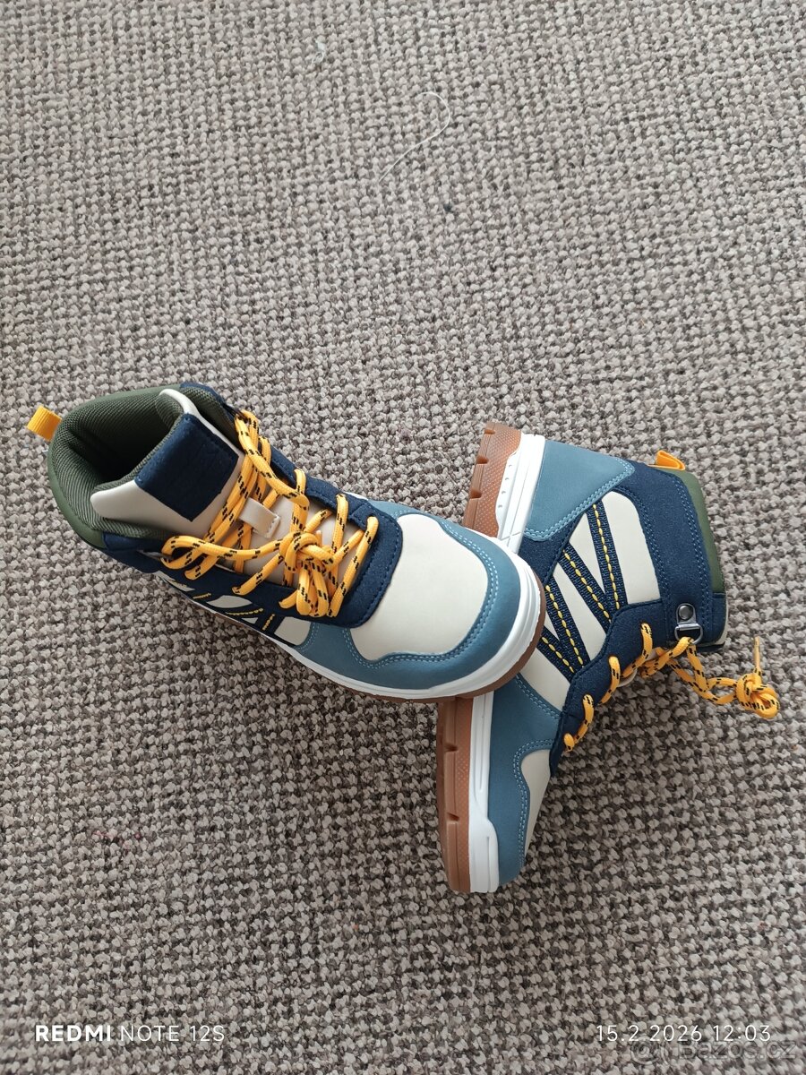 Dětské kotníkové boty vel.34