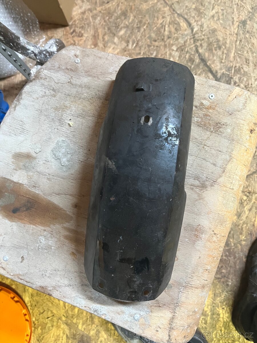 Podblatník Jawa 634