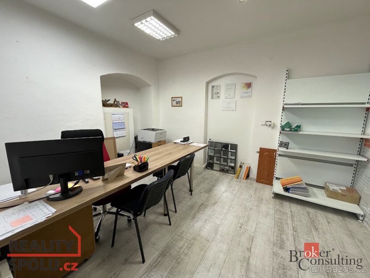 Pronájem, komerční/obchodní prostory, 30 m2, Pražská 6/17, 2