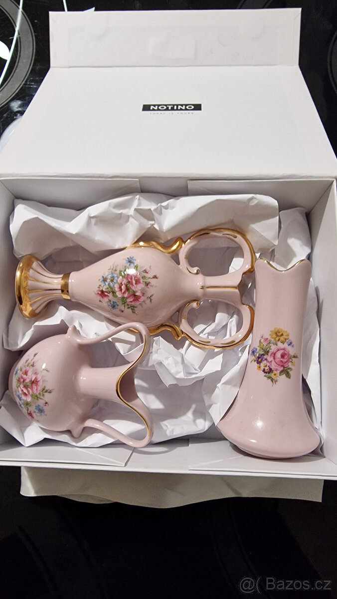 Růžový porcelán