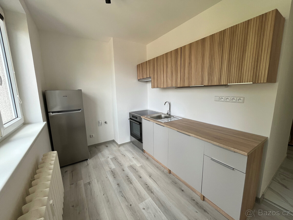 Pronájem bytu 2+1, 52 m², Nová Paka – U Studénky 1286 k nast
