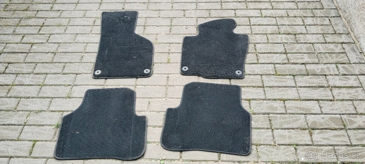 Prodám originální látkové koberečky b7