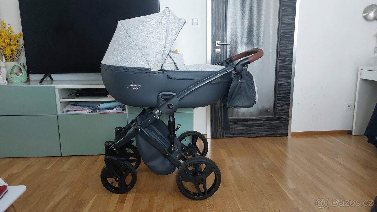 Prodám kočárek Junama Madena 2v1