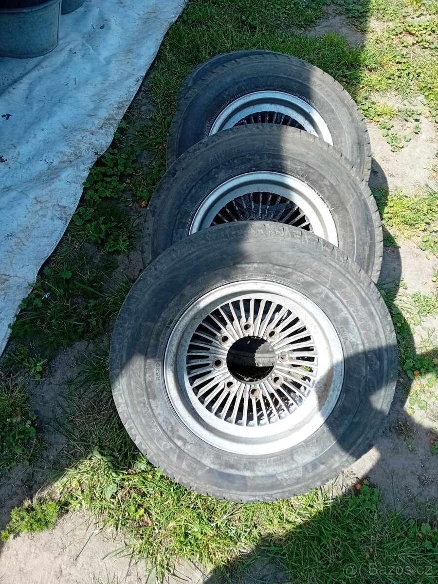 8x165,1 R15