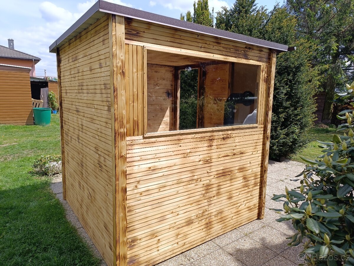 Finská venkovní sauna 2x2 m, pro až 6 osob,kamna na dřevo