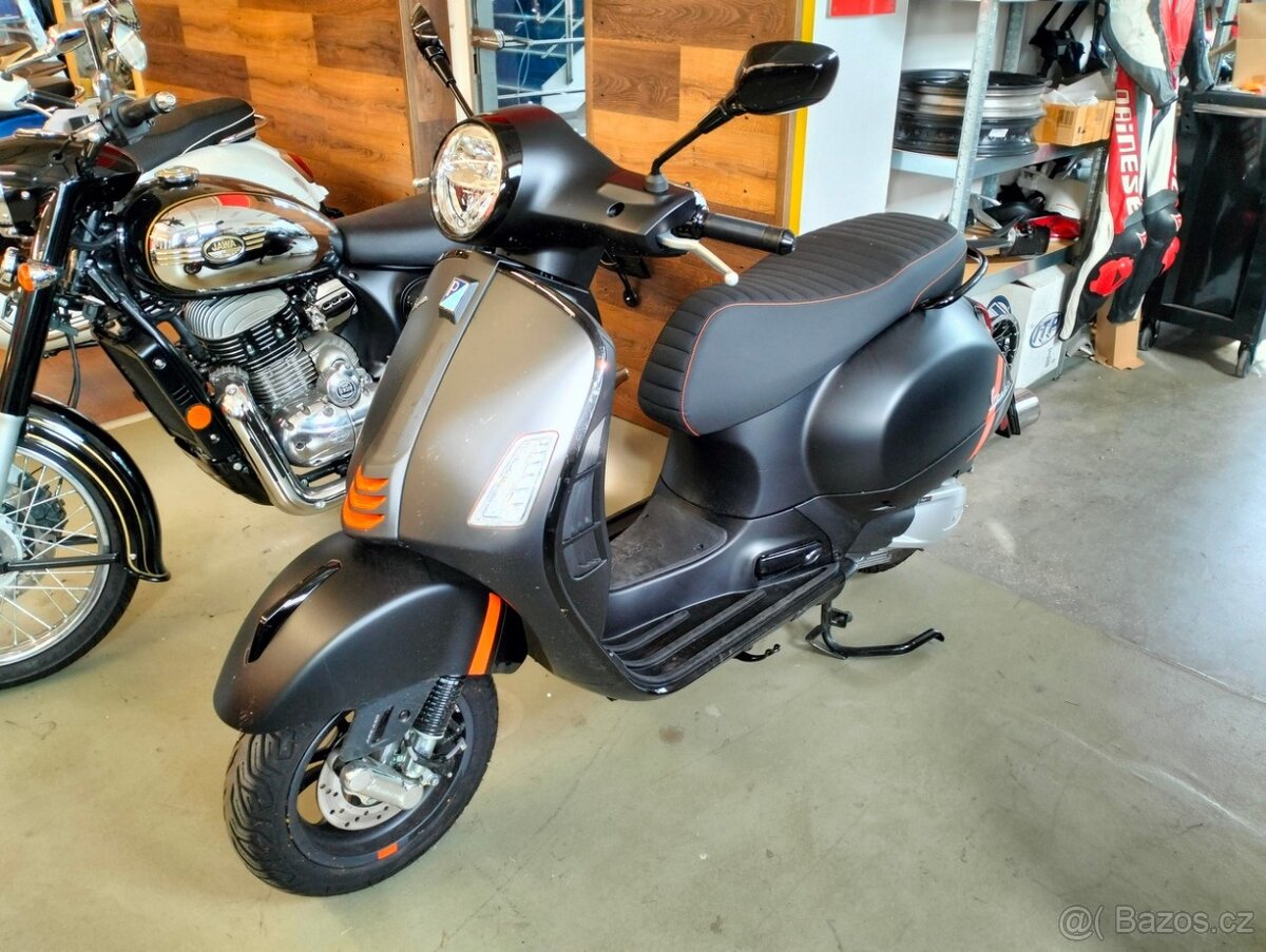 Vespa GTS Super 300 Sport