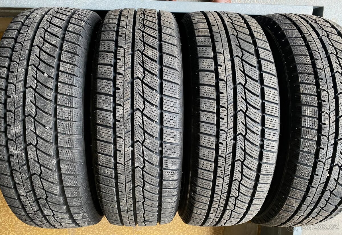 ZIMNÍ PNEU 195/65 R15 + disky 5x114,3 se senzory Renault
