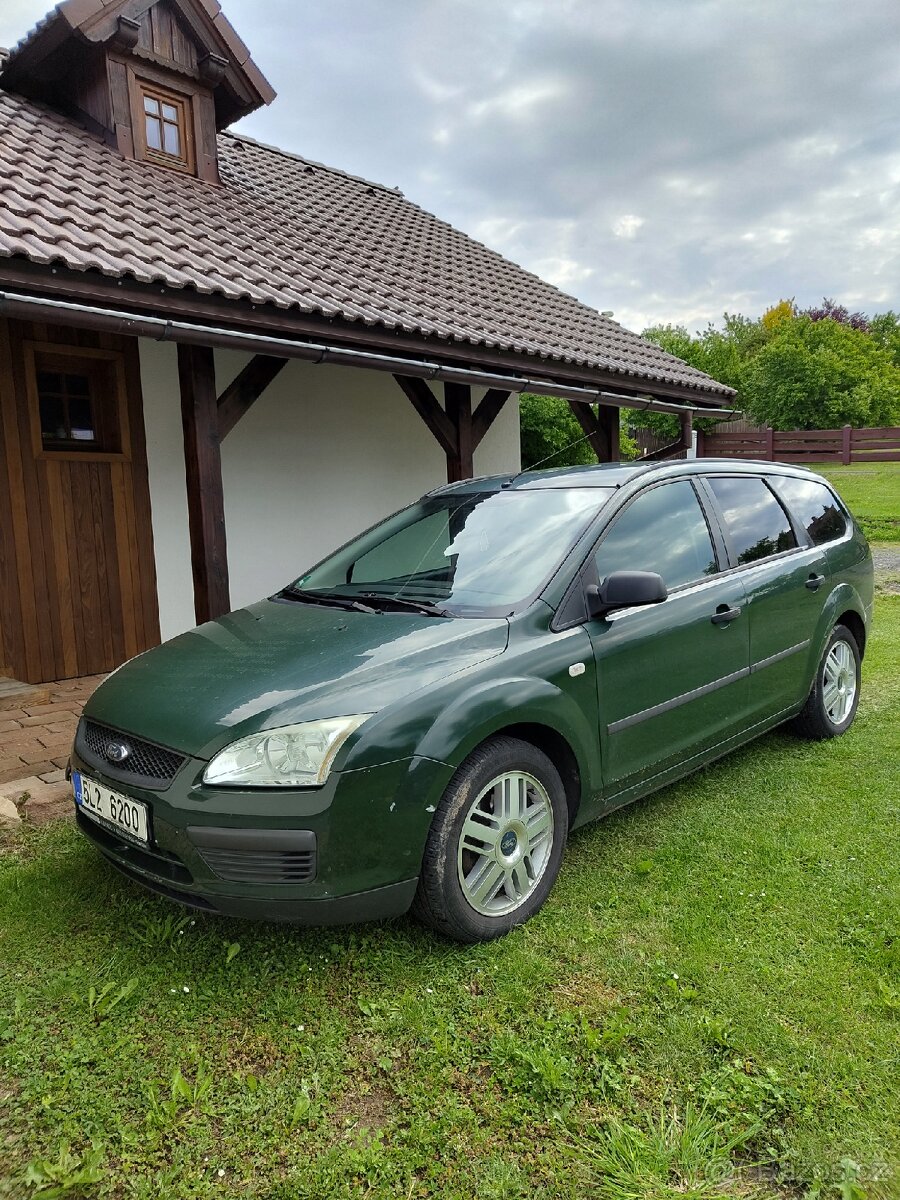 Ford Focus II 1.6tdci SPOTREBA 4L/100KM Nová STK