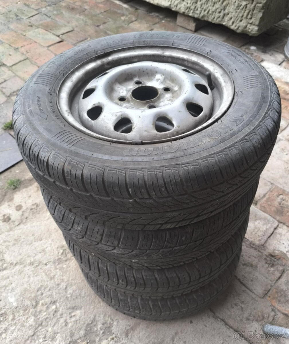 Disky a pneu 165/70 R13 - Felicia