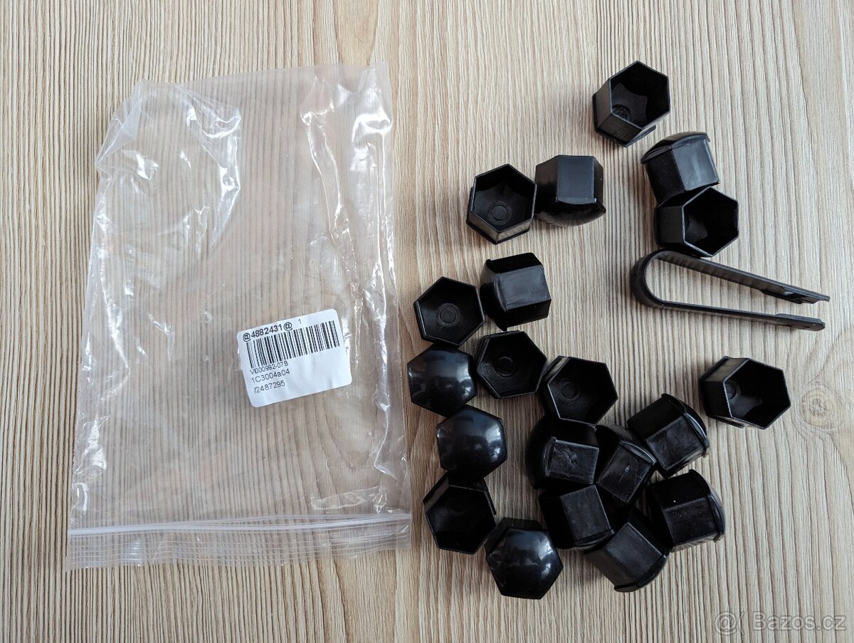 Ochranné krytky matic kol automobilu - černé, 22 mm